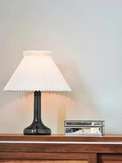 Le Klint Spots<343 Bordlampe, smoked fra