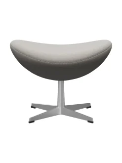 Fritz Hansen Skamler|Fodskamler<3127 Fodskammel til Ægget af Arne Jacobsen stofgr. 2