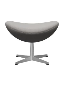 Fritz Hansen Skamler|Fodskamler<3127 Fodskammel til Ægget af Arne Jacobsen stofgr. 2