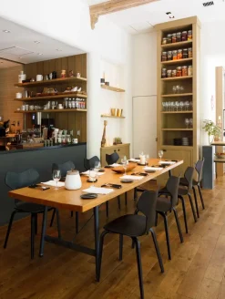 Fritz Hansen Spisebordsstole<4130 Grand Prix med træben af Arne Jacobsen