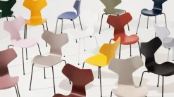 Fritz Hansen Spisebordsstole<3130 Grand Prix stol lakeret af Arne Jacobsen