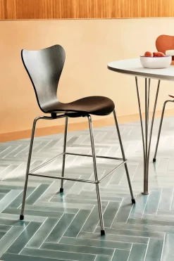 Børn Fritz Hansen Børnestole<3177 Junior højstol af Arne Jacobsen