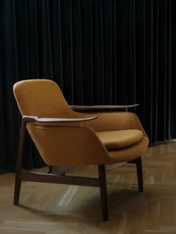 House of Finn Juhl Lænestole<53 Lænestol, eg klar olie af Finn Juhl