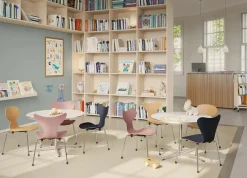 Børn Fritz Hansen Børnestole<3101 Myren Barnestol, midnight blue fra