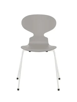 Fritz Hansen Spisebordsstole<3101 Myren Stol lakeret af Arne Jacobsen