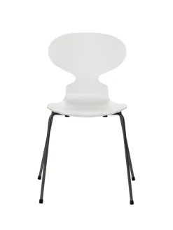 Fritz Hansen Spisebordsstole<3101 Myren Stol lakeret af Arne Jacobsen