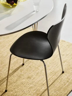 Fritz Hansen Gaver Til Ham|Spisebordsstole<3107 stol i sort ask af Arne Jacobsen