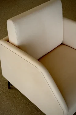 House of Finn Juhl Lænestole<77 Stol, valnød af Finn Juhl