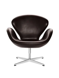 Fritz Hansen Lænestole<3320 Svanen i læder af Arne Jacobsen