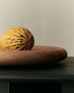 Louise Roe Bakker<Aged Oak Tray fra