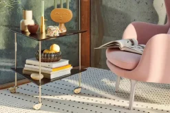 Fritz Hansen Rulleborde/Barvogn<AJ Trolley af Arne Jacobsen