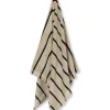 Ferm Living Badeværelsestekstiler<Alee Bath Towel, sand/black fra