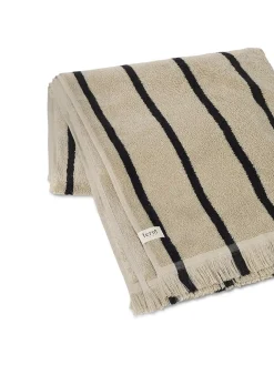 Ferm Living Badeværelsestekstiler<Alee Bath Towel, sand/black fra