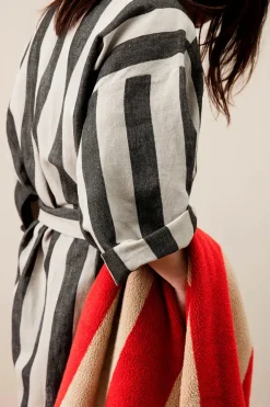 Ferm Living Badeværelsestekstiler<Alee Hand Towel, light camel/red fra