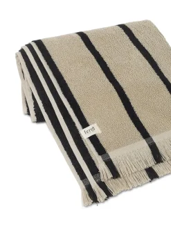 Ferm Living Badeværelsestekstiler<Alee Hand Towel, sand/black fra