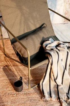 Ferm Living Badeværelsestekstiler<Alee Hand Towel, sand/black fra