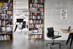 Vitra Kontorstole<Aluminium Chair EA 117 Kontorstol, sort læder fra