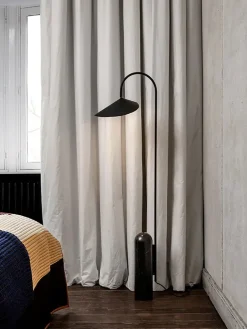 Ferm Living Gulvlamper|Spots<Arum Gulvlampe fra