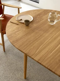Carl Hansen & Søn Spiseborde<BM0121 Spisebord, olieret eg af Børge Mogensen