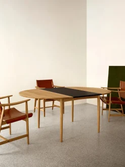 Carl Hansen & Søn Spiseborde<BM0121 Spisebord, olieret eg af Børge Mogensen