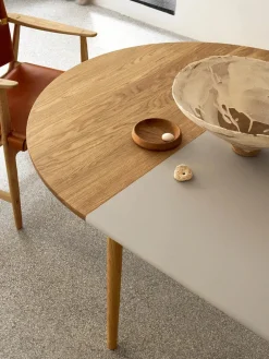 Carl Hansen & Søn Spiseborde<BM0121 Spisebord, sæbebehandlet eg af Børge Mogensen