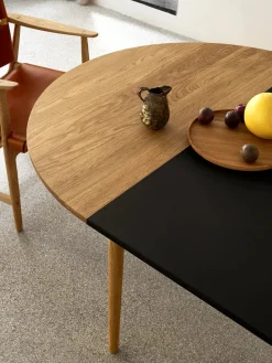 Carl Hansen & Søn Spiseborde<BM0121 Spisebord, sæbebehandlet eg af Børge Mogensen