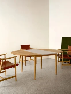 Carl Hansen & Søn Spiseborde<BM0121 Spisebord, sæbebehandlet eg af Børge Mogensen