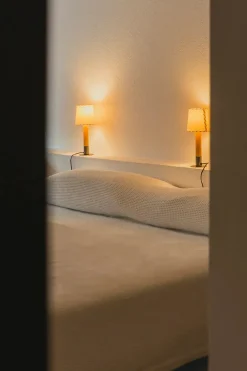 Santa & Cole Spots<Básica M2 Bordlampe fra Santa and Cole