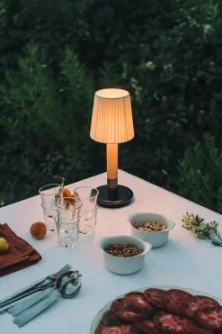 Santa & Cole Spots<Básica M1 Bordlampe fra Santa and Cole