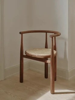 New Works Spisebordsstole<Bukowski Chair m. Fransk Flet, valnød fra