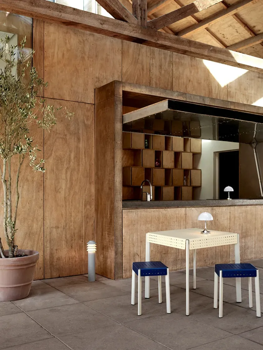 Louis Poulsen Spots|Udendørslamper<Bysted Garden Aluminium, Høj fra