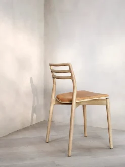 Vipp Spisebordsstole<Cabin Stol med lædersæde fra