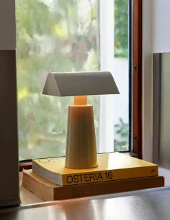 &Tradition Gaver Til Ham|Portable Lamper<Caret bordlampe fra