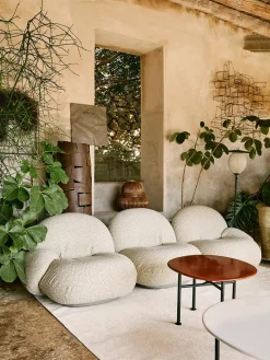 GUBI Sofaborde<Carmel Coffee Table, rock red i 60 x 60 cm fra