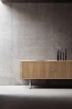 Carl Hansen & Søn Skænke<CH825 Credenza Skænk af Hans J. Wegner