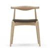 Carl Hansen & Søn Spisebordsstole<CH20 Elbow Chair i eg af Hans J. Wegner