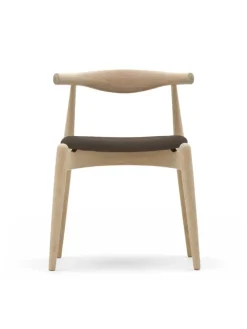 Carl Hansen & Søn Spisebordsstole<CH20 Elbow Chair i eg af Hans J. Wegner