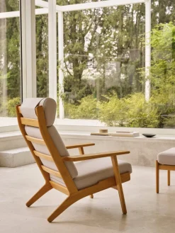 Carl Hansen & Søn Loungestole|Lænestole<CH291 loungestol, eg olie af Hans J. Wegner