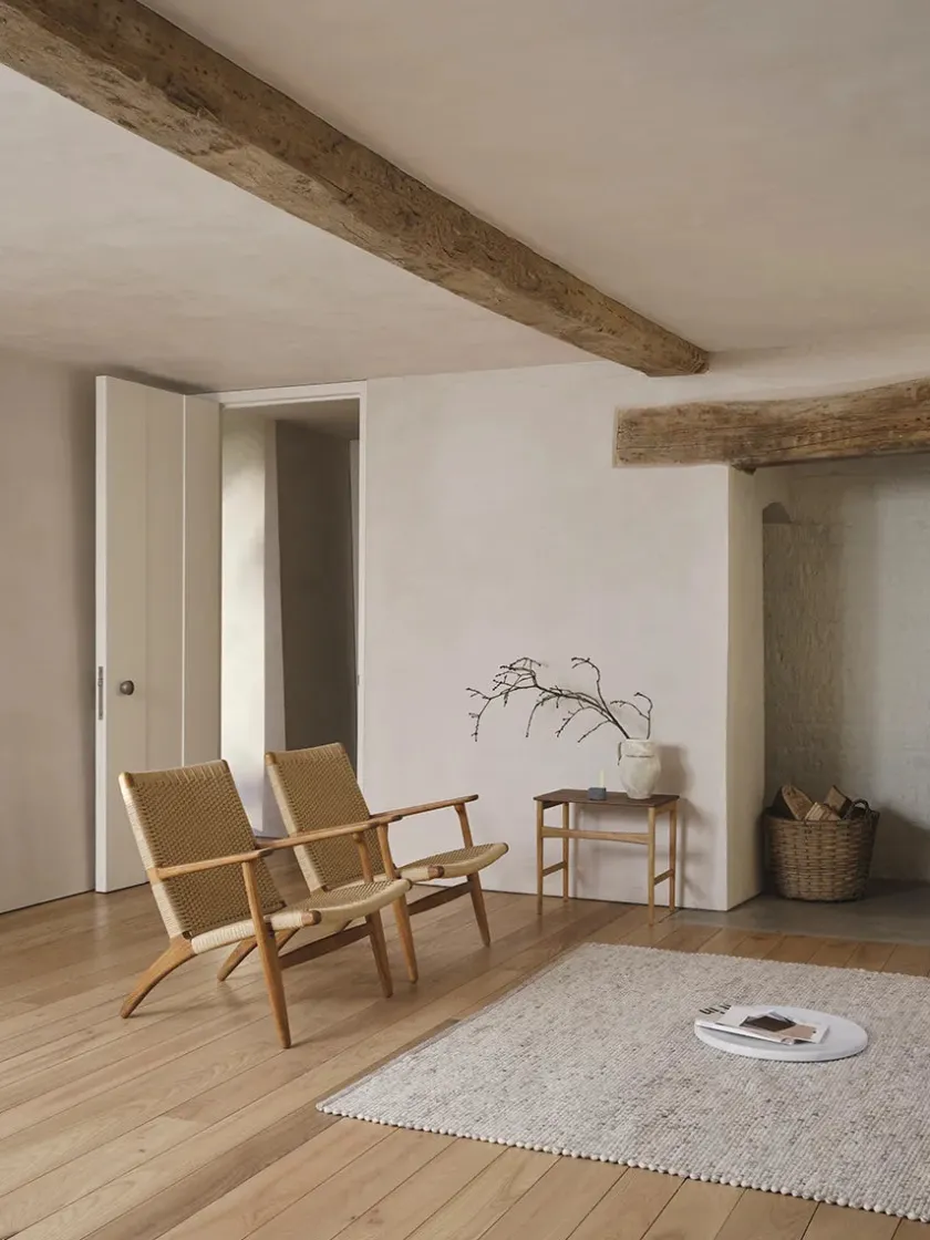 Carl Hansen & Søn Loungestole|Lænestole<CH25 Loungestol, eg sortmalet med naturflet af Hans J. Wegner