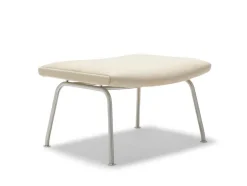 Carl Hansen & Søn Skamler<CH446 Skammel af Hans J. Wegner