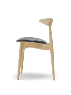 Carl Hansen & Søn Spisebordsstole<CH33 Stolen af Hans J. Wegner