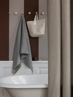 Ferm Living Gaver Til Ham|Badeværelsestekstiler<Chambray Bruseforhæng fra