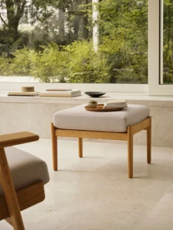 Carl Hansen & Søn Skamler<CH290F skammel, eg olie af Hans J. Wegner