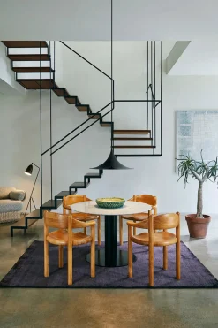 GUBI Spisebordsstole<Daumiller Armchair fra