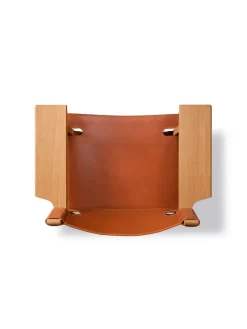 Fredericia Furniture Lænestole<Den Spanske Stol i naturfarvet læder, valnød olie af Børge Mogensen