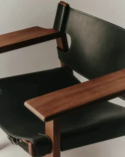 Fredericia Furniture Lænestole<Den Spanske Stol i naturfarvet læder, valnød olie af Børge Mogensen