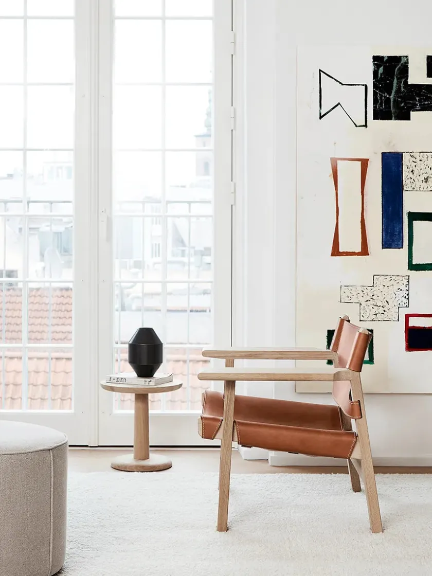 Fredericia Furniture Lænestole<Den Spanske Stol i sort læder, valnød olie af Børge Mogensen