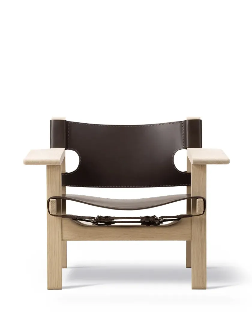 Fredericia Furniture Lænestole<Den Spanske Stol i sort læder, valnød olie af Børge Mogensen