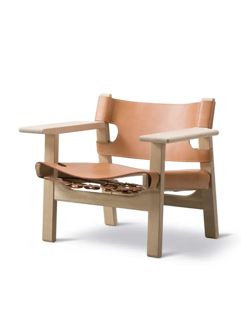 Fredericia Furniture Lænestole<Den Spanske Stol i sort læder, valnød olie af Børge Mogensen