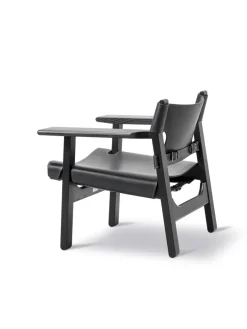 Fredericia Furniture Lænestole<Den Spanske Stol i sort læder, valnød olie af Børge Mogensen